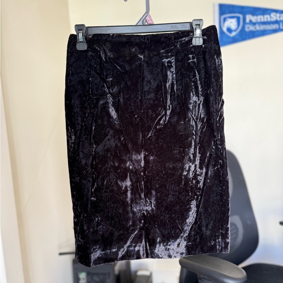 Vintage “Rafaella” black velvet skirt / size 8 - Picture 1 of 3
